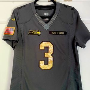 Nike Salute to Service Seattle Seahawks team jersey, size medium.